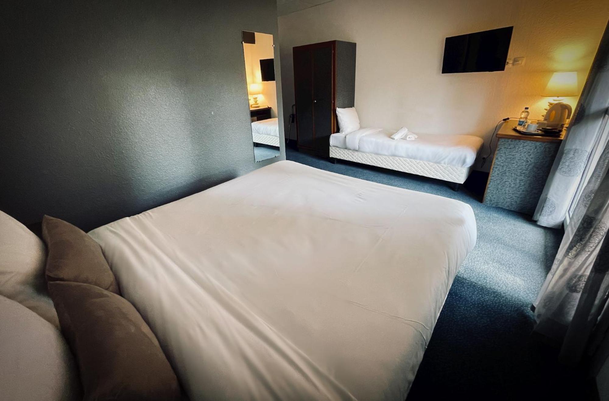 Hotel Restaurant La Vallee Noble, Proche Eguisheim Colmar 술츠마 외부 사진