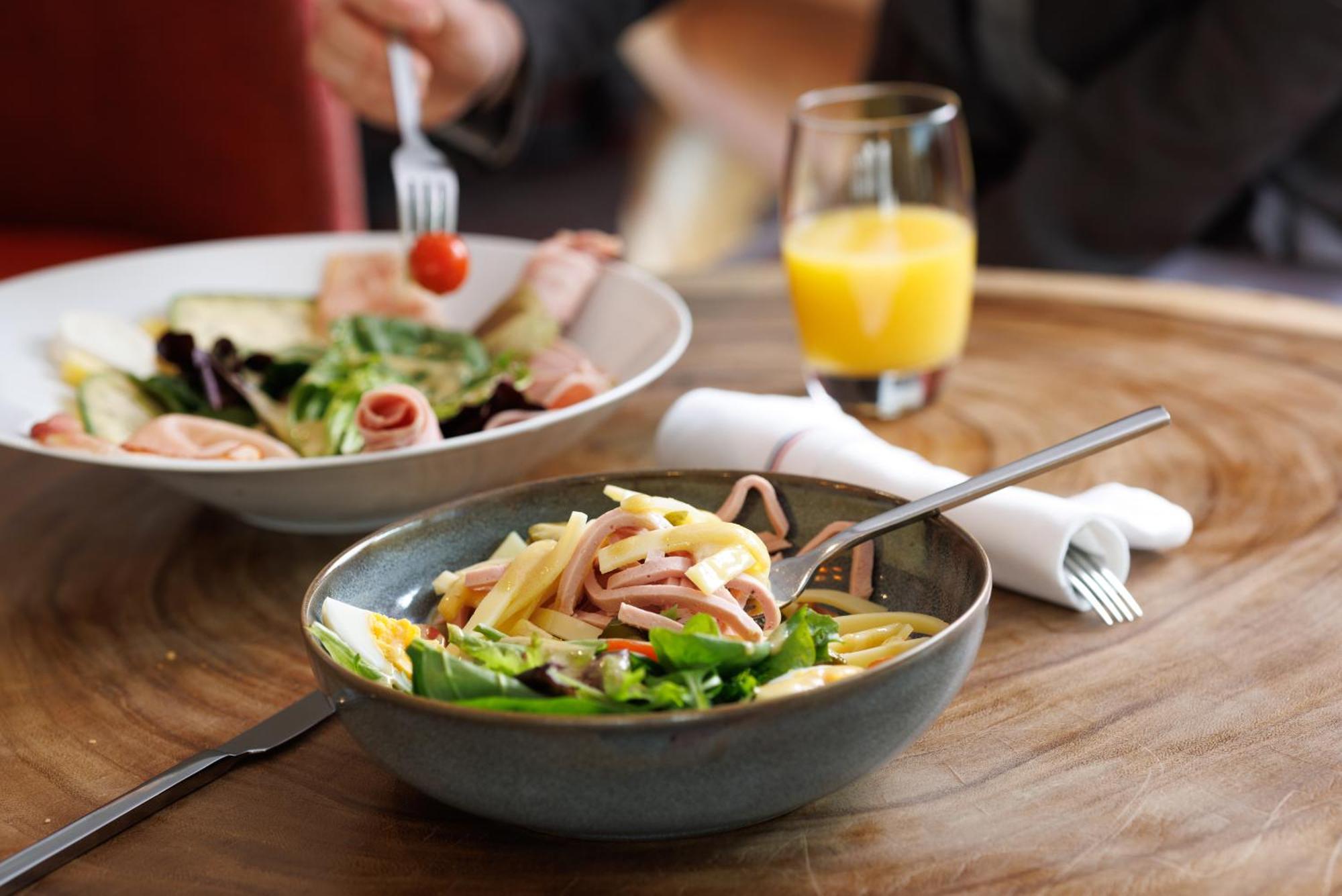Hotel Restaurant La Vallee Noble, Proche Eguisheim Colmar 술츠마 외부 사진