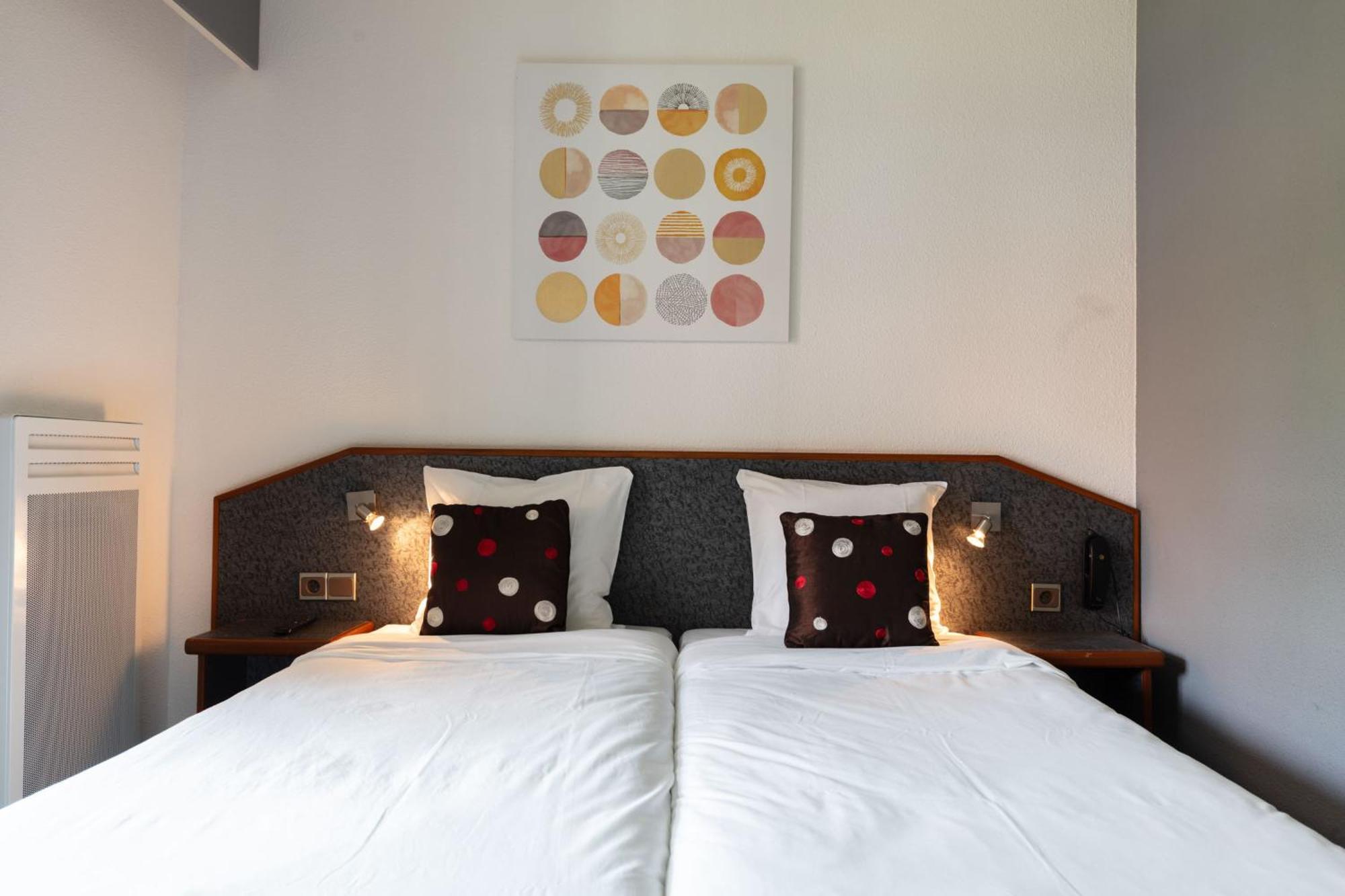 Hotel Restaurant La Vallee Noble, Proche Eguisheim Colmar 술츠마 외부 사진