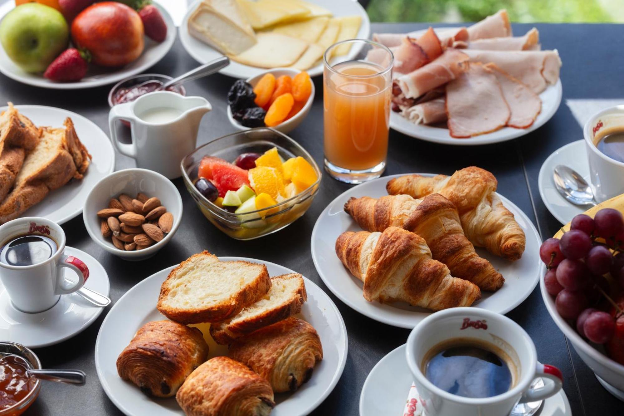 Hotel Restaurant La Vallee Noble, Proche Eguisheim Colmar 술츠마 외부 사진
