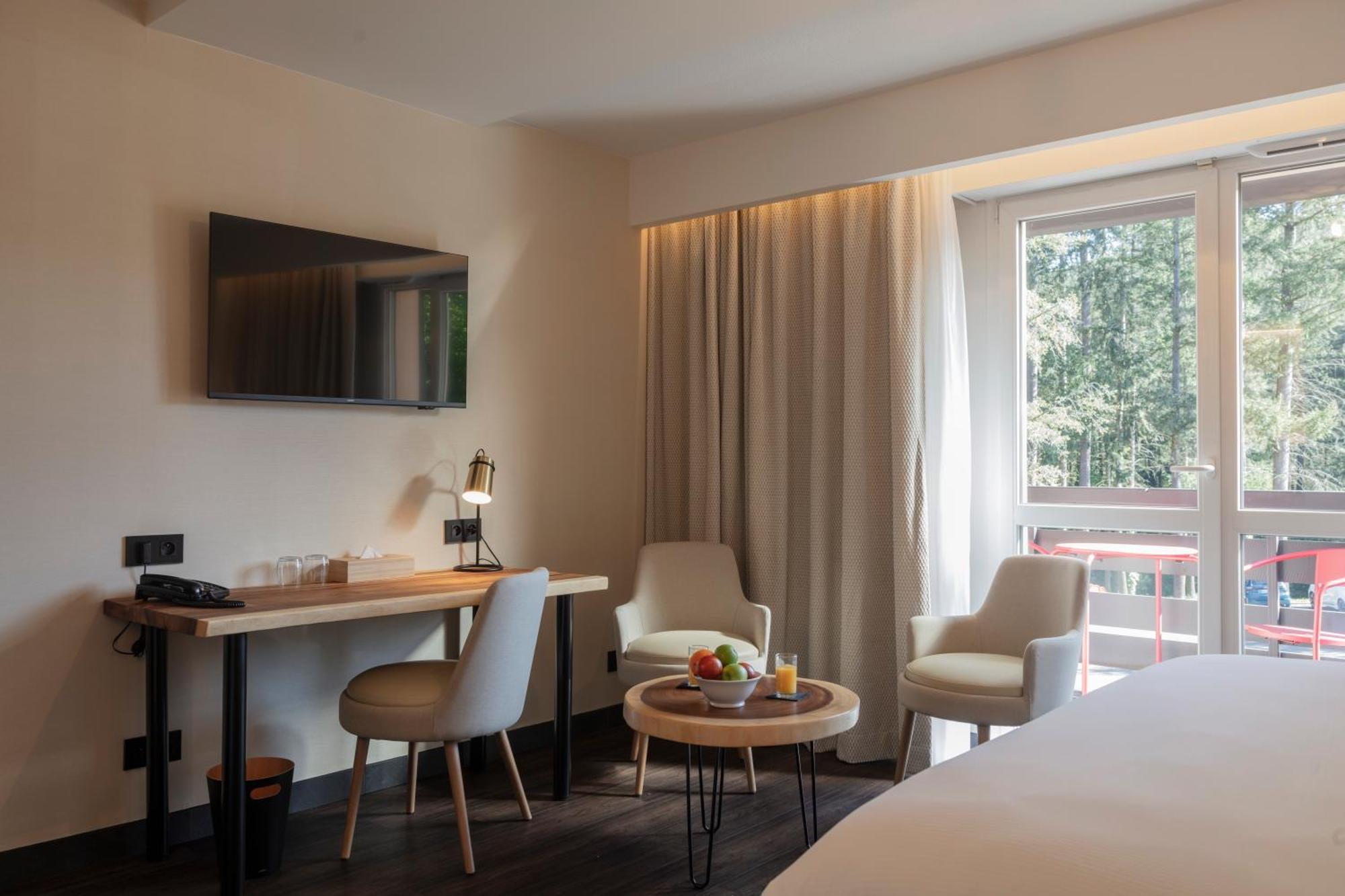 Hotel Restaurant La Vallee Noble, Proche Eguisheim Colmar 술츠마 외부 사진