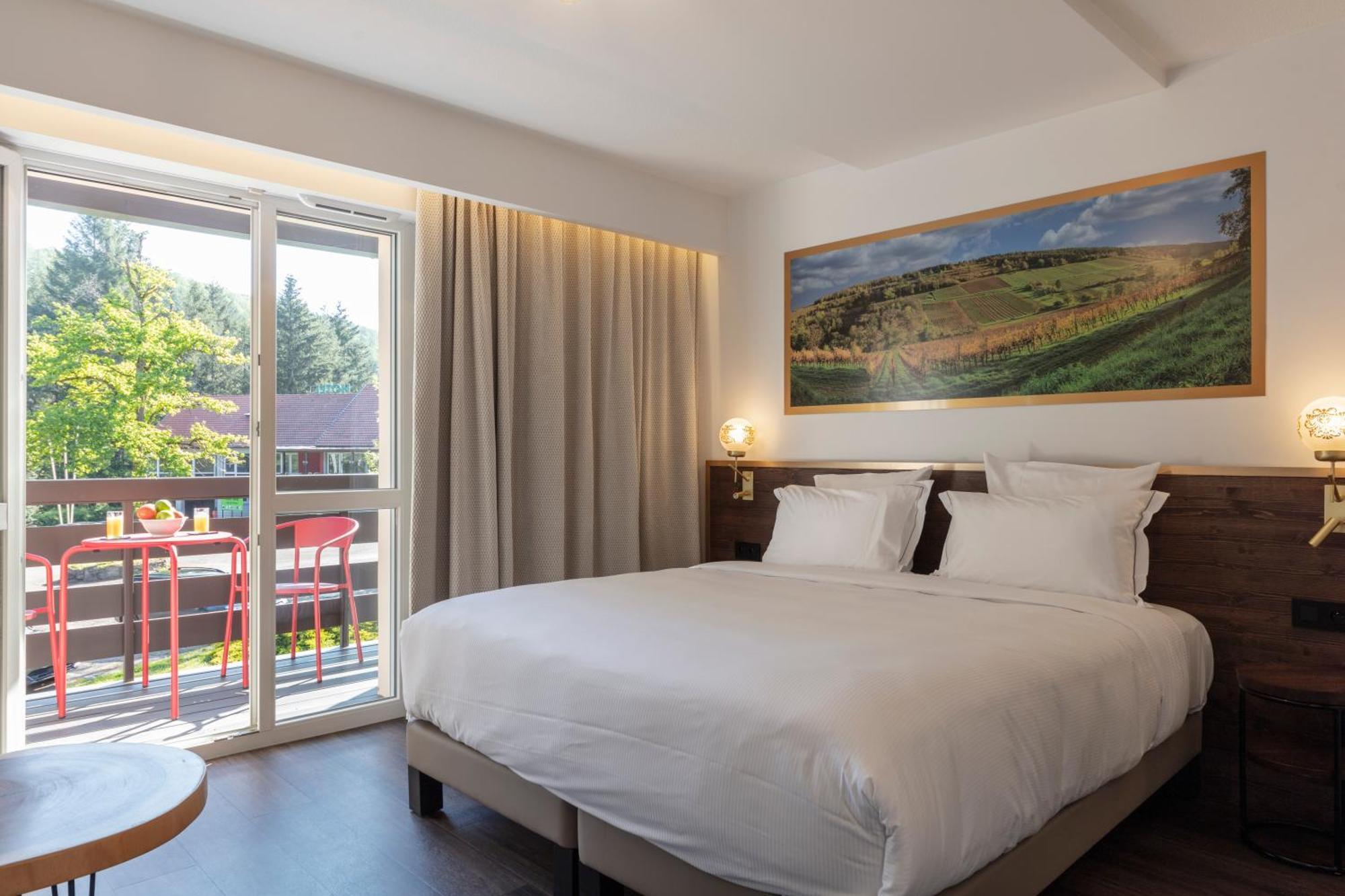 Hotel Restaurant La Vallee Noble, Proche Eguisheim Colmar 술츠마 외부 사진
