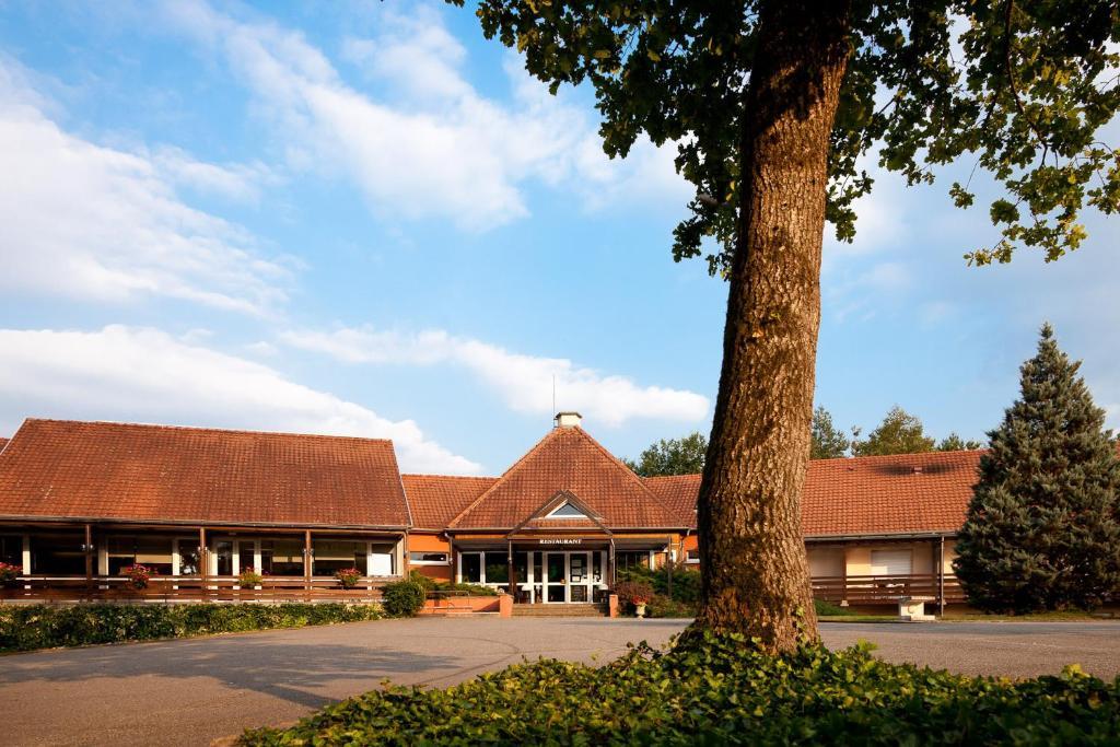 Hotel Restaurant La Vallee Noble, Proche Eguisheim Colmar 술츠마 외부 사진